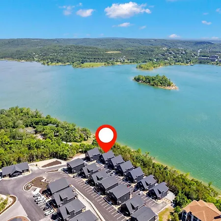 Amazing Views Of Table Rock, Pvt Hot Tub, Theatre Room, Free Daily Tickets To Branson Attractions!